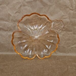 Jeannette Glass Doric Pink Clover Shaped Divided Dish Depression